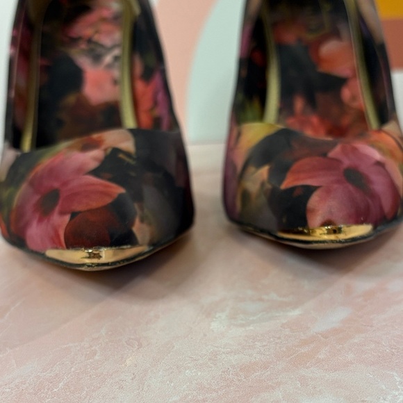 Ted Baker London Multicolor Floral Heels with Gold Stiletto - Picture 13 of 14